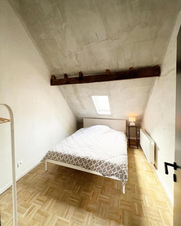 Gigi Home's Apartment