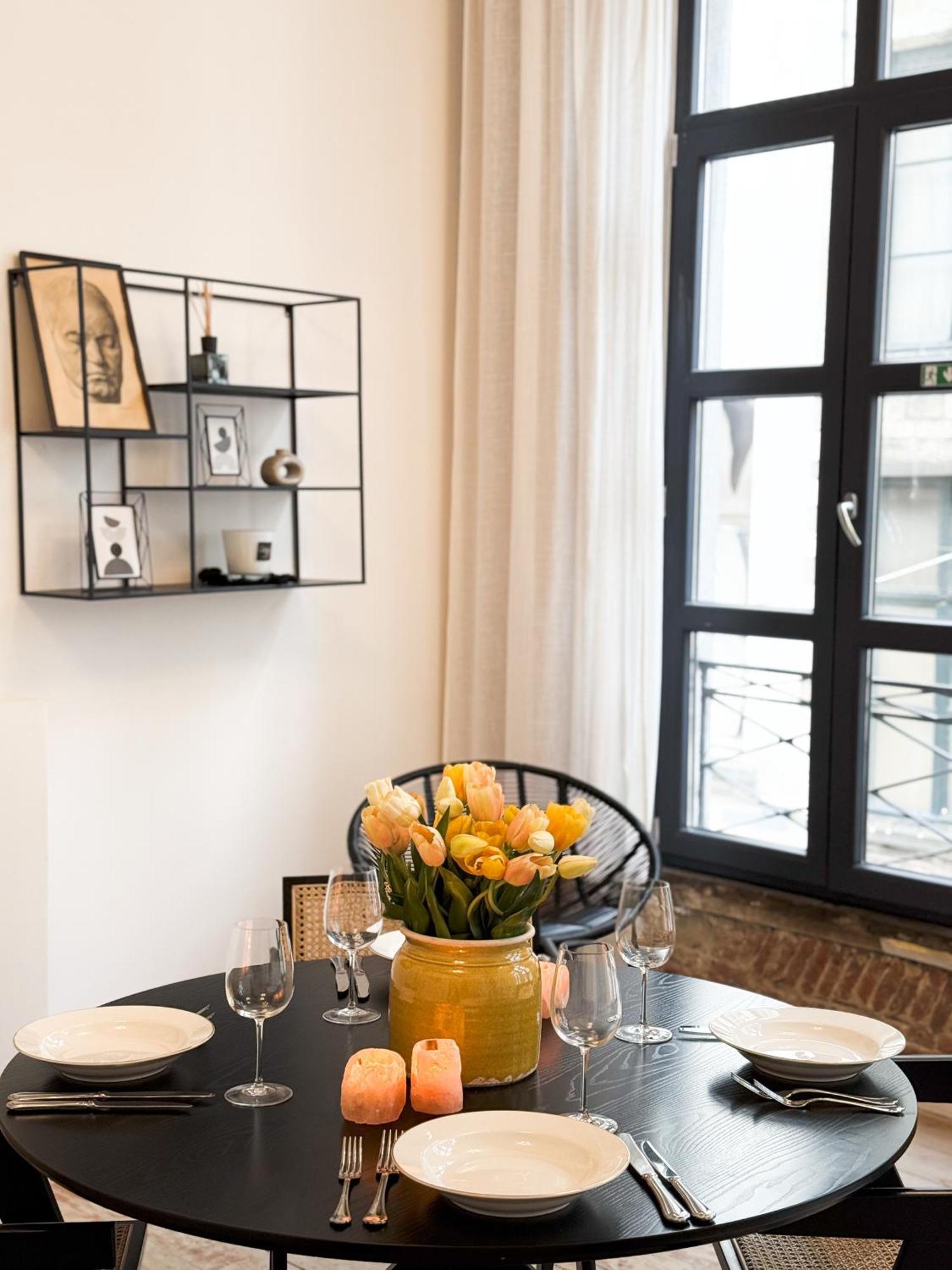 Gigi Home's Apartment